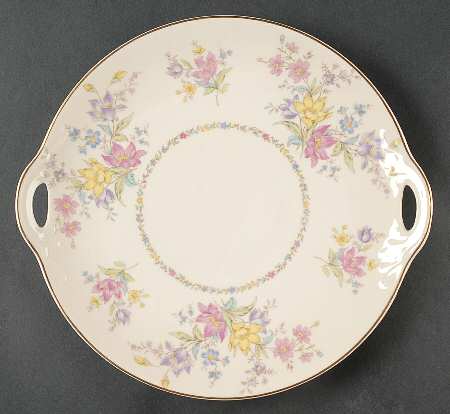 Briarcliff Handled Cake Plate