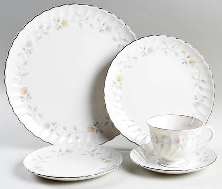 Brae Loch 5 Piece Place Setting