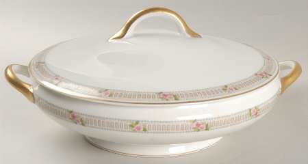 Briar Rose Round Covered Vegetable
