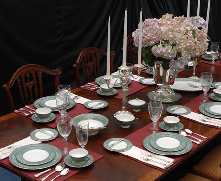 Candlelight 42 Piece Estate Set