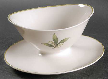Caprice Gravy Boat with Attached Underplate