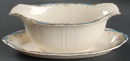 Carvel Gravy Boat with Attached Underplate