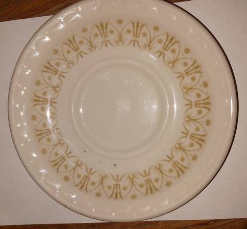 Classic Bronze Saucer