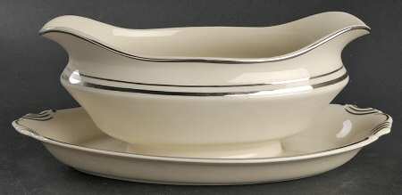 Columbia Gravy Boat with Attached Underplate