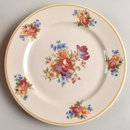 Colonial (Restaurant, Old Ivory) Luncheon Plate
