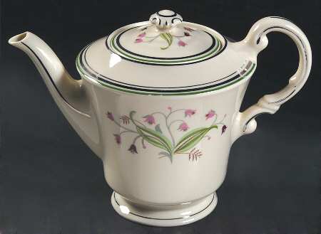 Coralbel (Virginia Shape, Platinum Trim) Teapot & Lid
