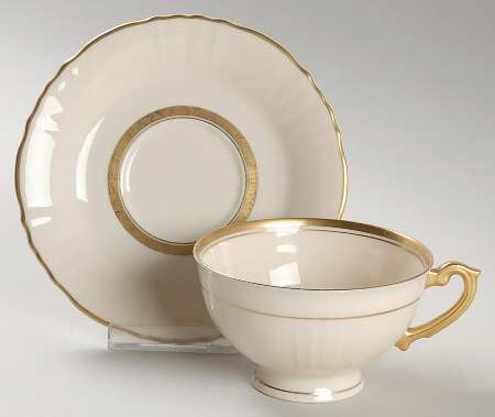 Cornwall Footed Cup & Saucer Set