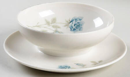 Concord Rose Gravy Boat with Attached Underplate