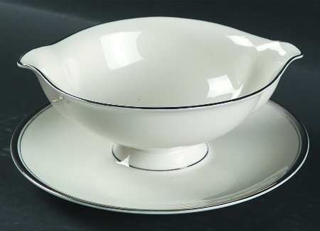 Countess Gravy Boat with Attached Underplate