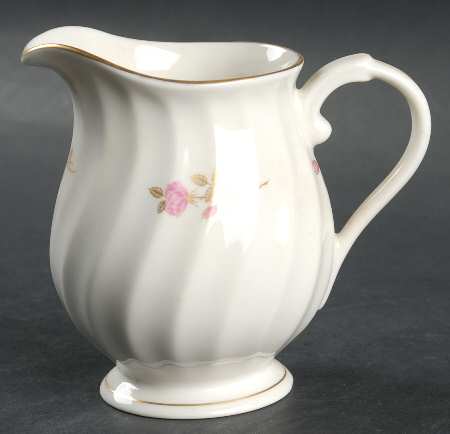 Courtship Creamer
