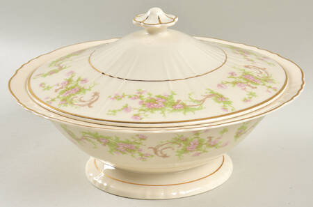 Dearborn Round Covered Vegetable