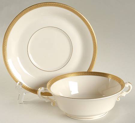 Diane (No Color Band) Footed Cream Soup Bowl & Saucer Set