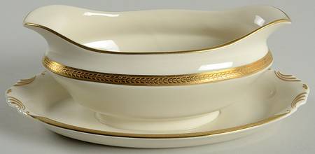 Diane (No Color Band) Gravy Boat with Attached Underplate