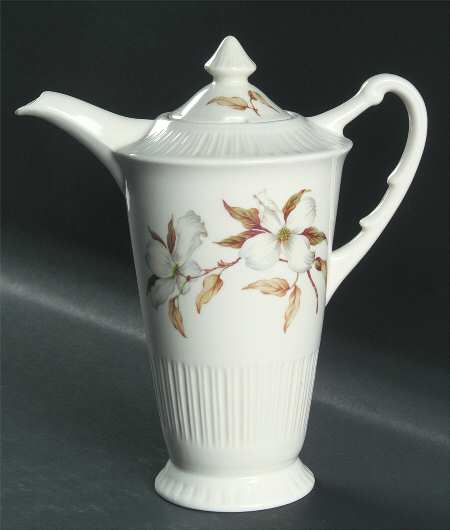Dogwood (Shelledge, No Trim) Coffee Pot & Lid