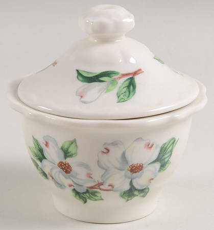 Dogwood (Restaurant, Scalloped, No Trim) Sugar Bowl & Lid