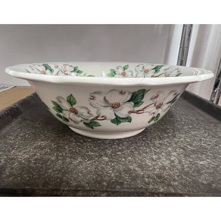 Dogwood (Restaurant, Scalloped, No Trim) 10" Round Vegetable Bowl