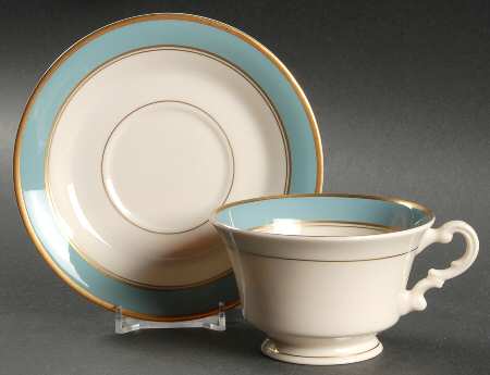 Edmonton Footed Cup & Saucer Set
