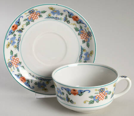 Fusan Oversized Cup & Saucer Set