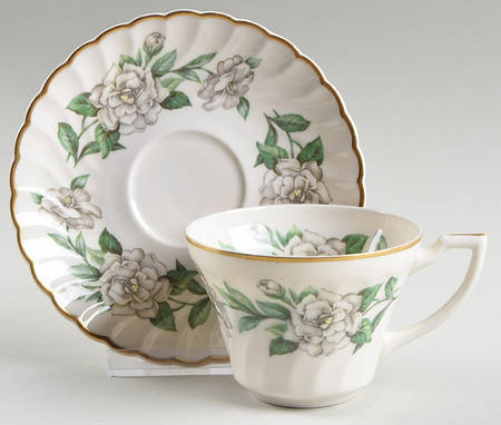 Gardenia (White Flowers) Flat Cup & Saucer Set