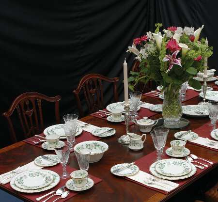 Gardenia (White Flowers) 47 Piece Estate Set