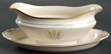 Governor Clinton Gravy Boat with Attached Underplate