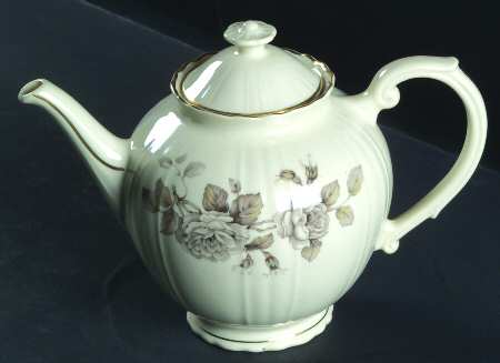 Graymont Teapot & Lid