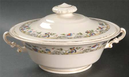 Hampton Round Covered Vegetable