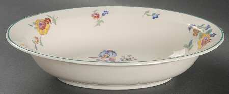 The Hostess 8" Oval Vegetable Bowl