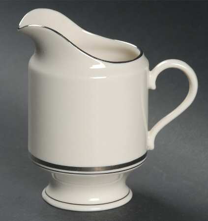 Kent (Platinum Trim) Creamer