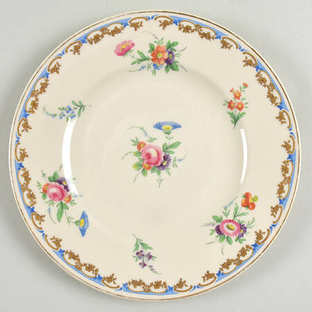 Lady Louise Luncheon Plate