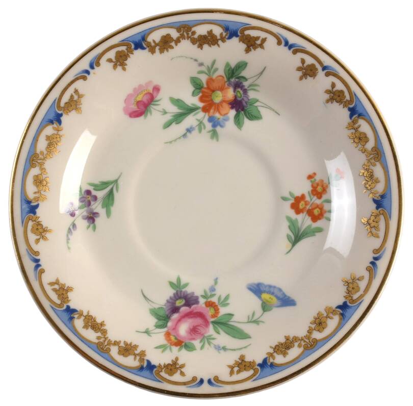 Lady Louise Saucer
