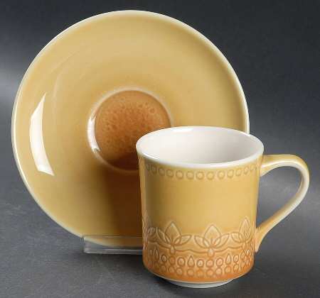 Largo Flat Cup & Saucer Set