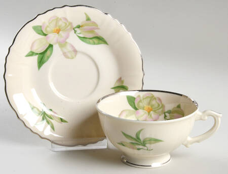 Magnolia Footed Cup & Saucer Set