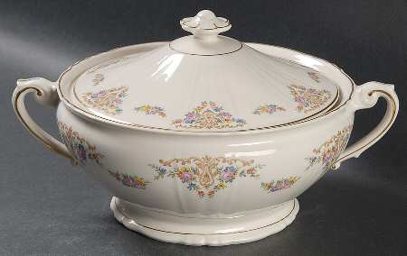 Marietta Round Covered Vegetable