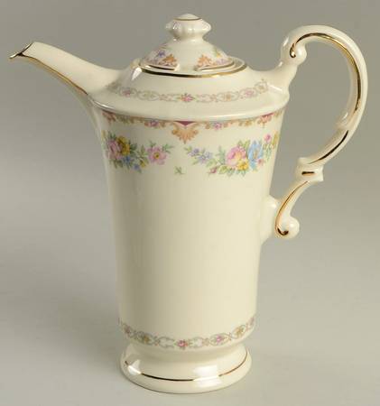 Marlene Coffee Pot & Lid