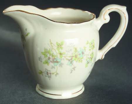 Mayview Creamer by Syracuse