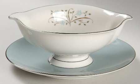 Meadow Breeze Round Gravy Boat/Attached Underplate