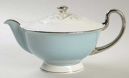 Meadow Breeze Teapot & Lid