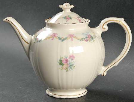 Milicent Teapot & Lid