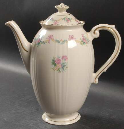 Milicent Coffee Pot & Lid