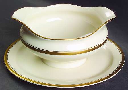 Monticello Gravy Boat with Attached Underplate