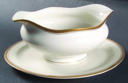 Old Colony Round Gravy Boat/Attached Underplate