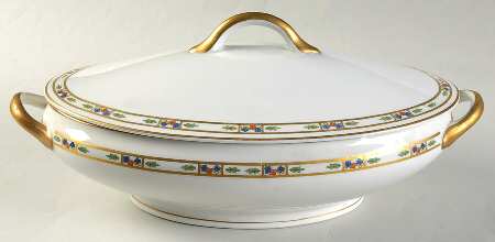 Orleans Oval Covered Vegetable