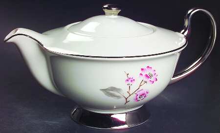 Patricia Teapot & Lid