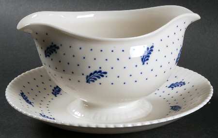 Periwinkle Gravy Boat with Attached Underplate