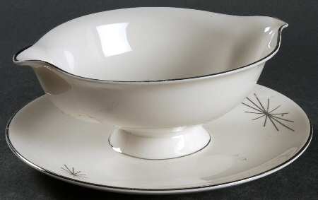 Polaris Gravy Boat with Attached Underplate