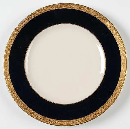 Queen Anne Luncheon Plate