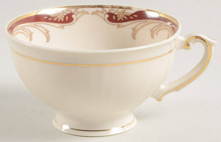 Radcliffe Footed Cup