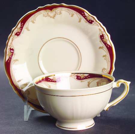 Radcliffe Footed Cup & Saucer Set by Syracuse