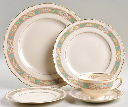 Raleigh Green 5 Piece Place Setting